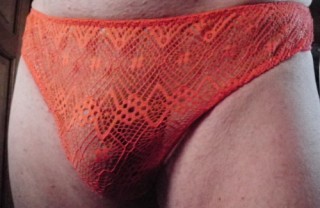 tout en dentelle orange !