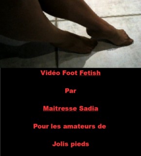 Vidéo FootFétish pour les amateurs de jolis pieds
