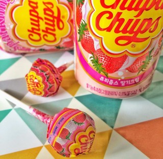Sucrerie pleines de cyprine 