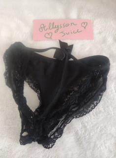 Jolie culotte/string sera souillé pour toi