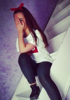 Culotte frottée de ma petite sœur qui a un peu plus de la moitié de mon âge (24ans)