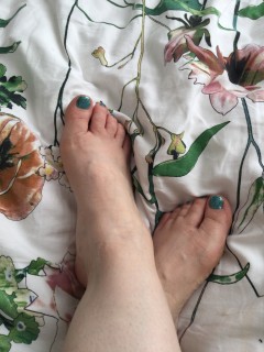 photo de mes petits pieds qui font du 36