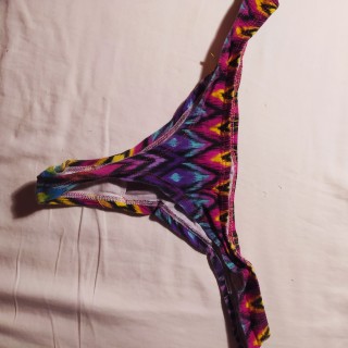 String barriolé tie Dye coloré