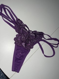 Strings violet 